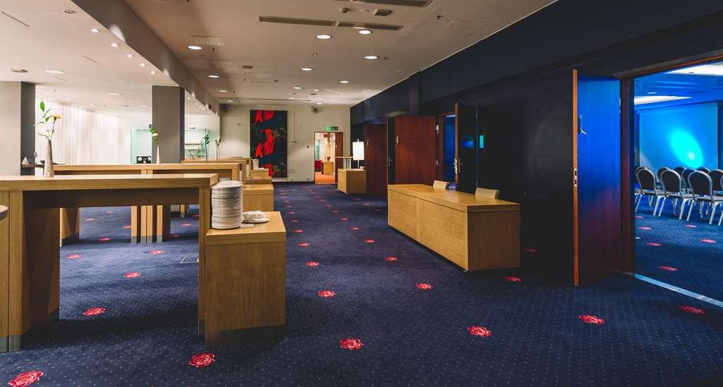 Radisson Blu Royal Hotel, Helsinki Servizi foto