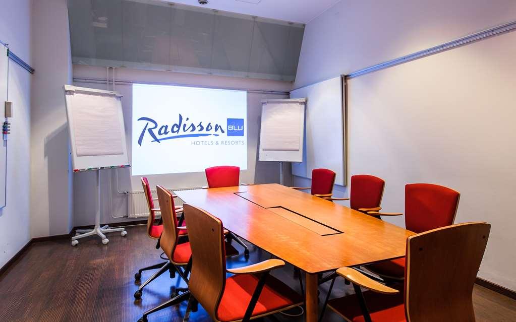 Radisson Blu Royal Hotel, Helsinki Servizi foto